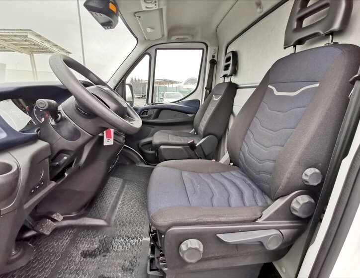 Iveco Daily Skříň 2,3 l 100 kw