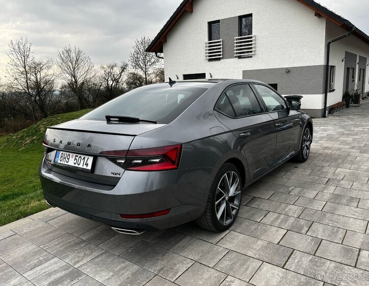 Škoda Superb Sedan / Limuzína 2,0 l 206 kw