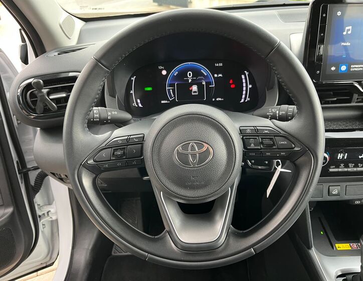 Toyota Yaris Cross 20