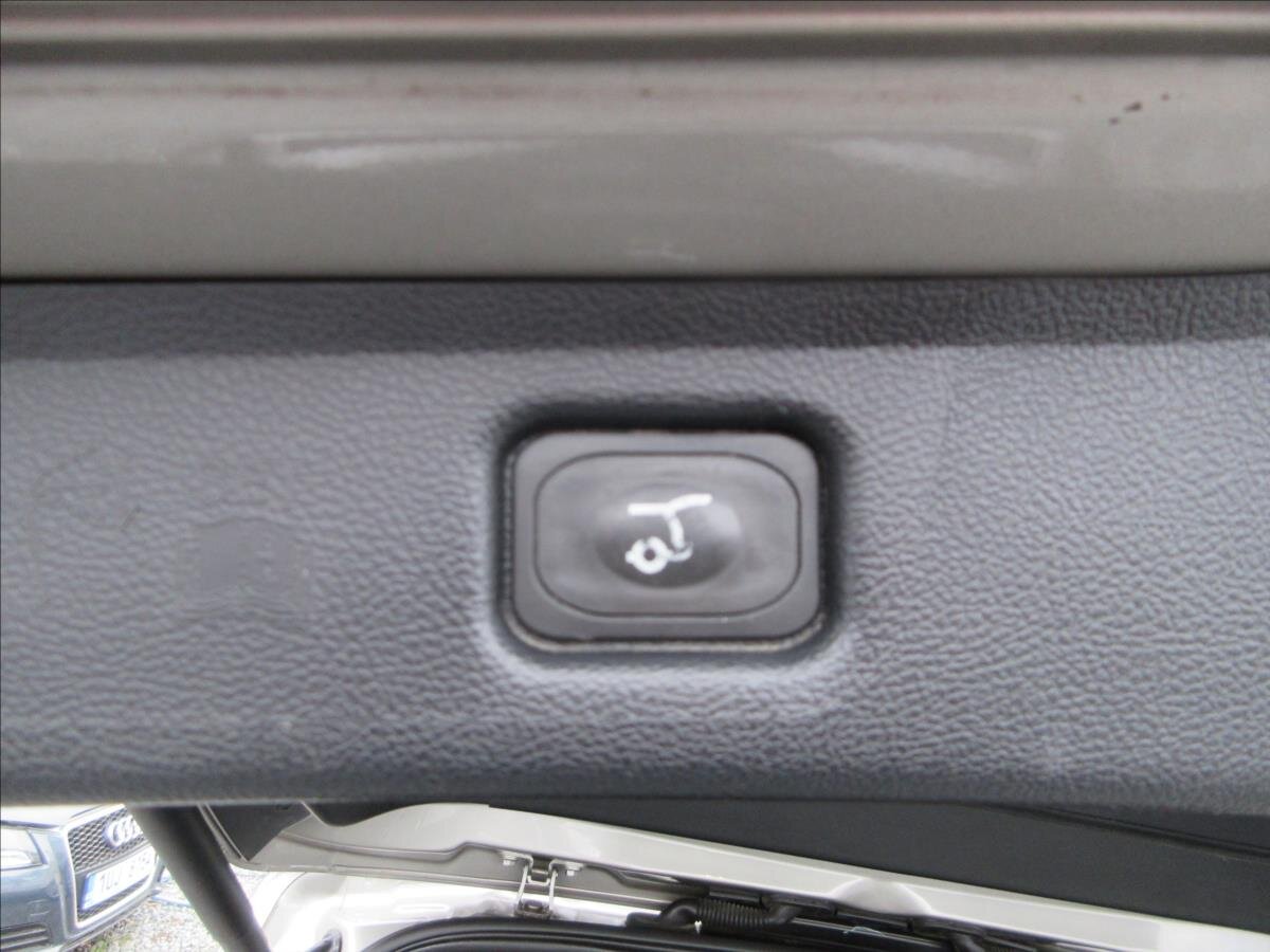 Ford S-MAX Hatchback 2,0 l 132 kw