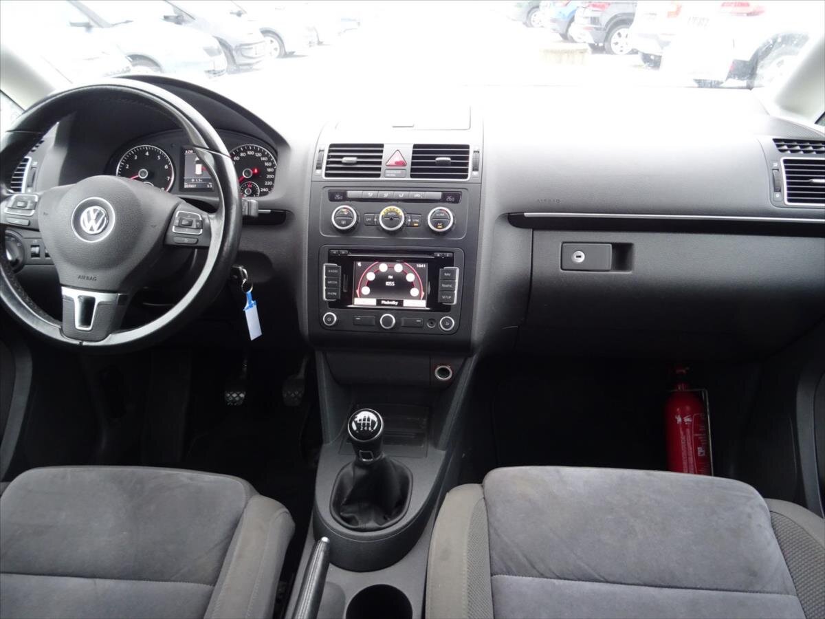 Volkswagen Touran MPV 1,2 l 77 kw