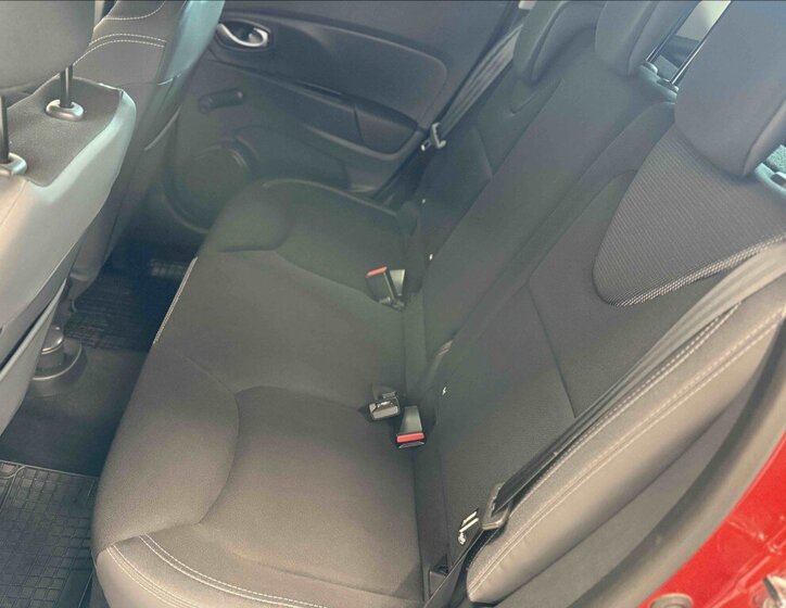 Renault Clio Hatchback 1,1 l 54 kw