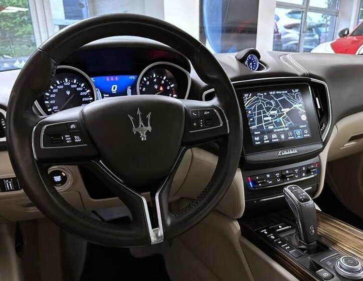 Maserati Ghibli Ostatní 3,0 l 316 kw