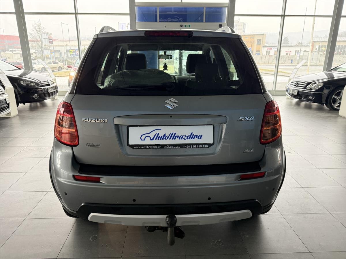 Suzuki SX4 Hatchback 2,0 l 99 kw