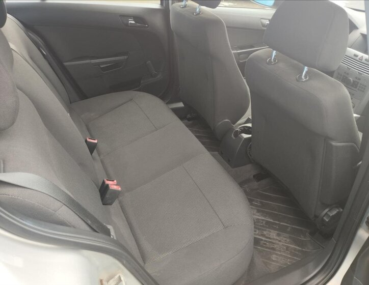 Opel Astra Hatchback 1,4 l 66 kw