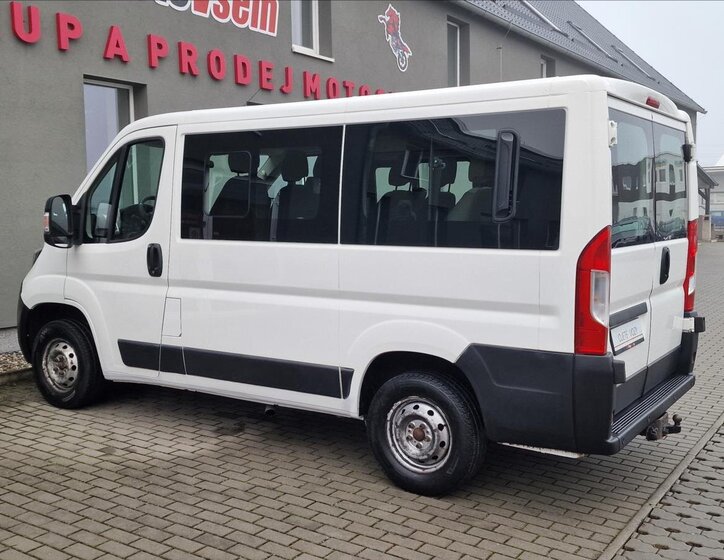 Peugeot Boxer VAN-Minibus 2,2 l 103 kw