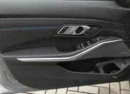 BMW Řada 3 8