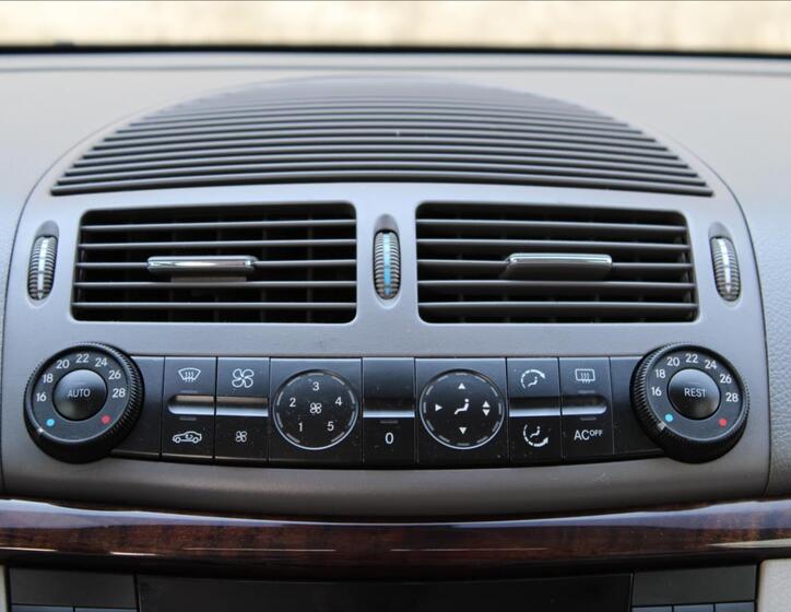 Mercedes-Benz Třídy E 19