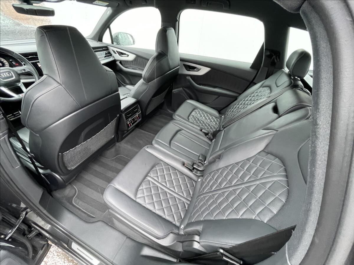 Audi Q7 SUV 3,0 l 210 kw