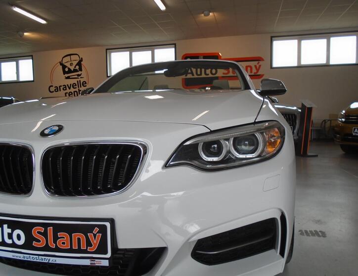 BMW Řada 2 8