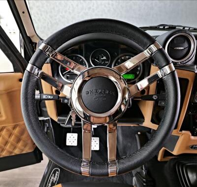 Land Rover Defender 16