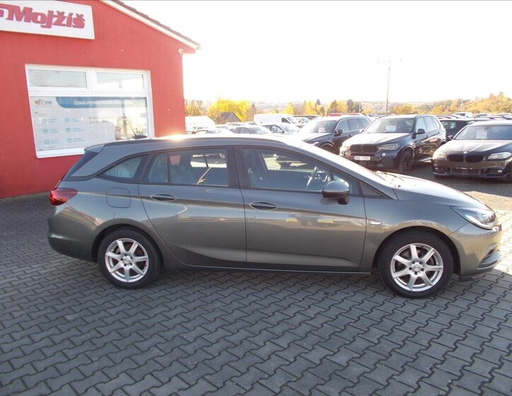 Opel Astra Kombi 1,6 l 81 kw