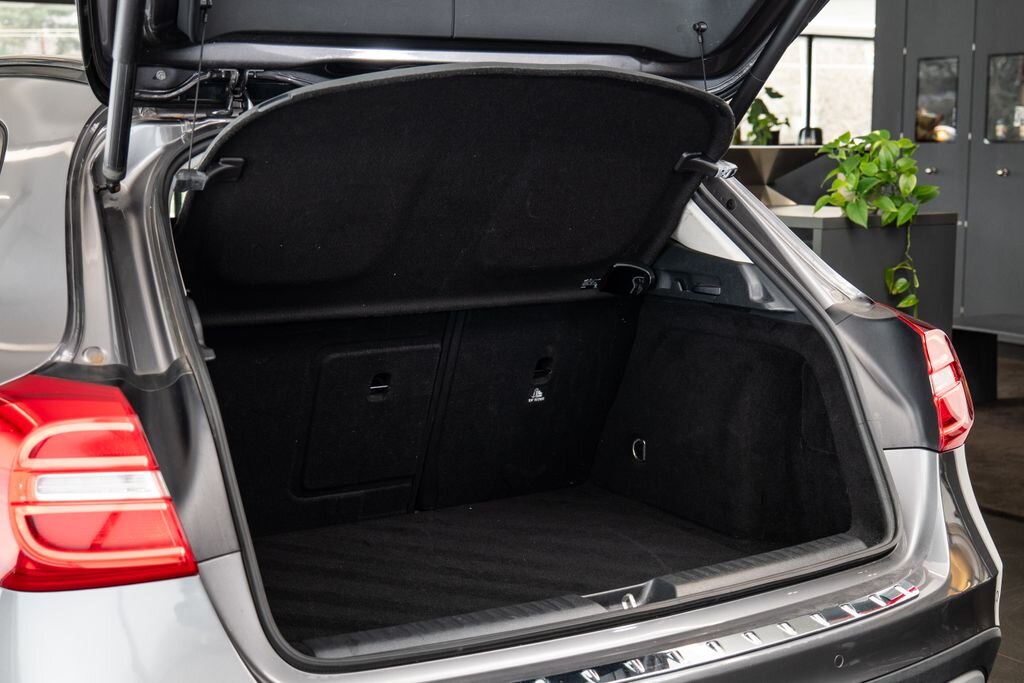 Mercedes-Benz GLA SUV / Terénní 2,1 l 130 kw