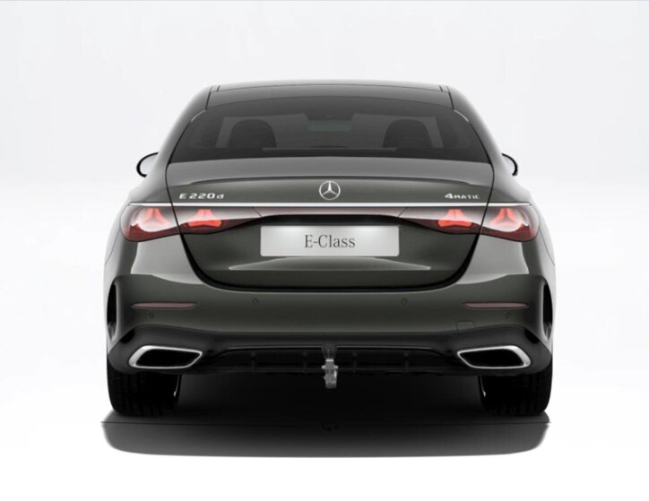 Mercedes-Benz Třídy E Sedan / Limuzína 2,0 l 145 kw