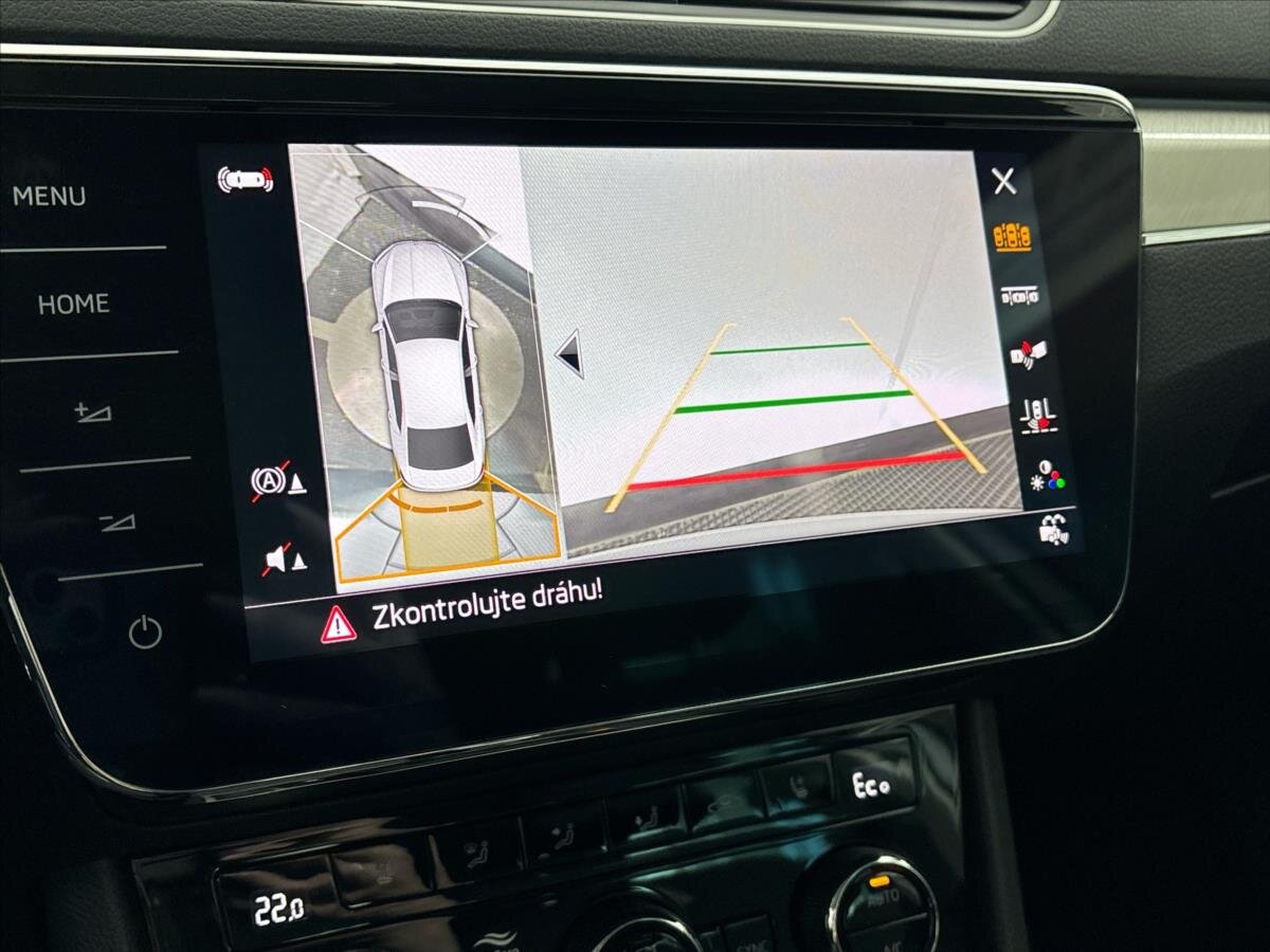 Škoda Superb Sedan / Limuzína 1,4 l 160 kw