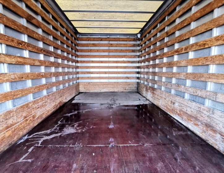 Mercedes-Benz Sprinter 13