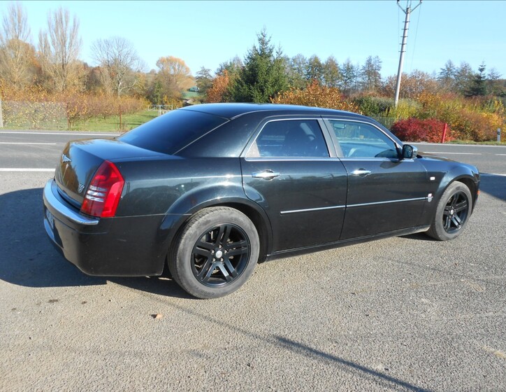 Chrysler 300C 6