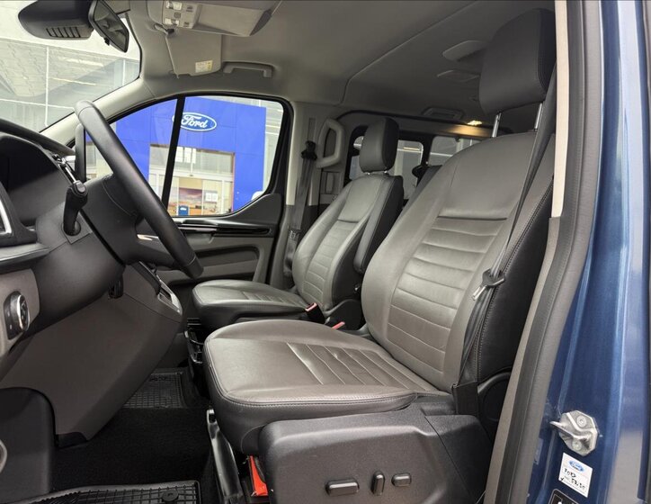 Ford Tourneo Custom MPV 2,0 l 136 kw