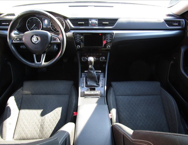 Škoda Superb Kombi 2,0 l 110 kw