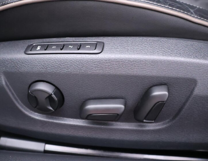 Škoda Superb Kombi 2,0 l 140 kw