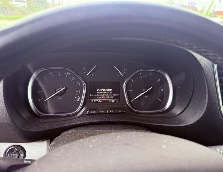 Citroën SpaceTourer MPV 2,0 l 110 kw