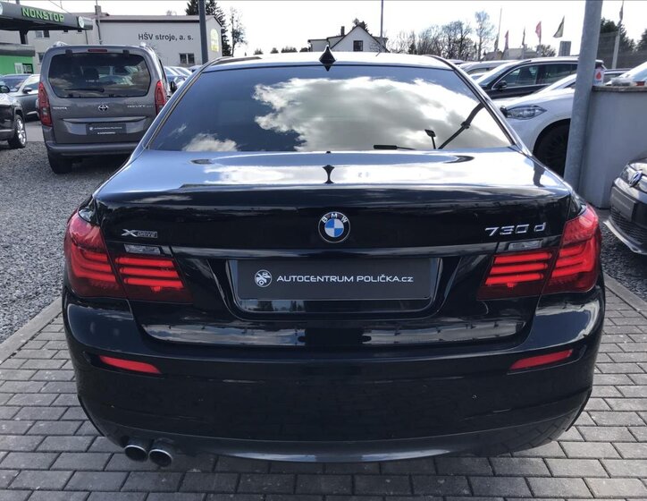 BMW Řada 7 Sedan / Limuzína 3,0 l 190 kw