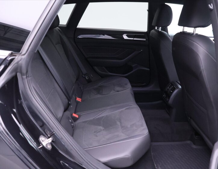 Volkswagen Arteon Kombi 2,0 l 206 kw