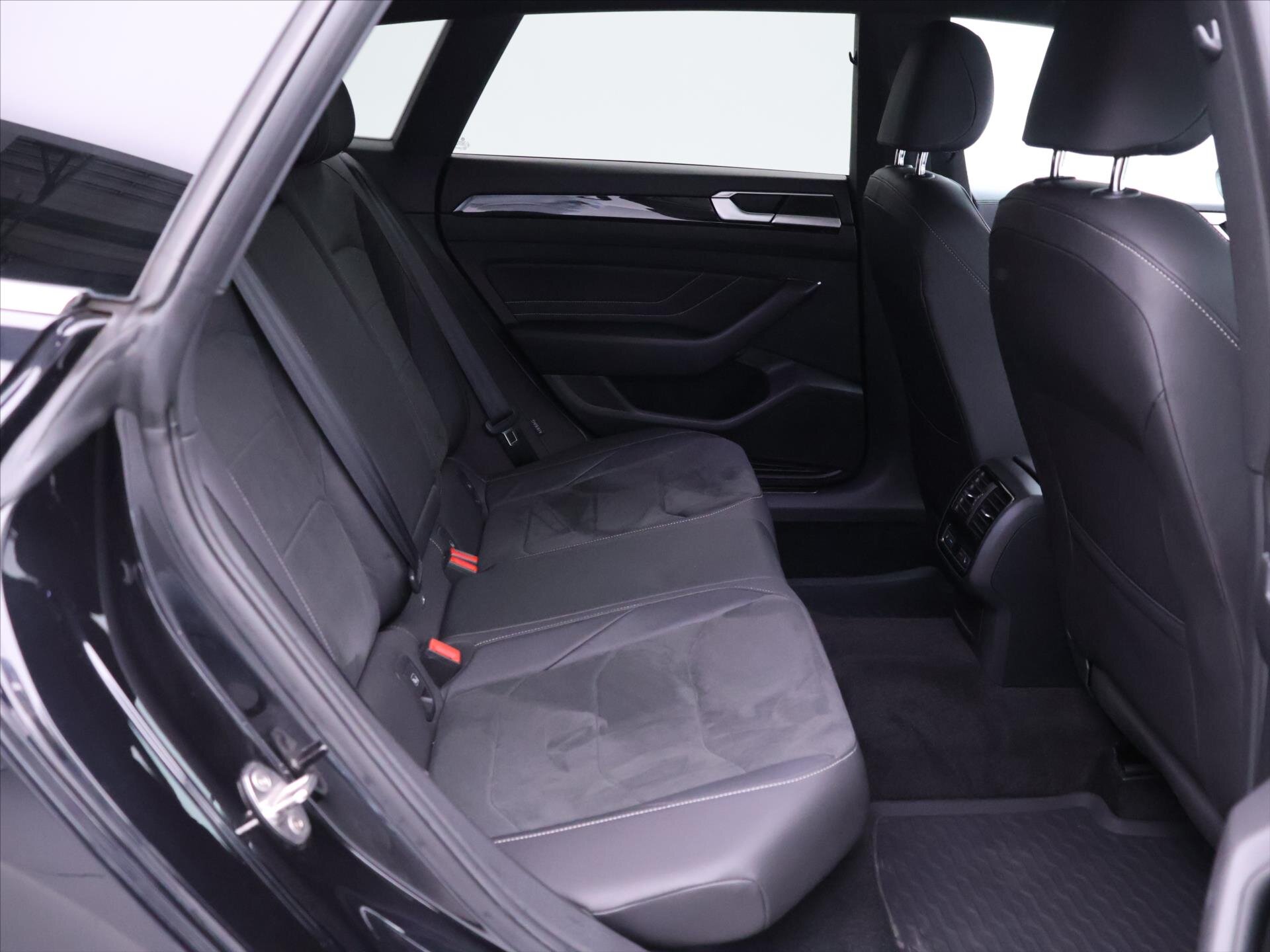 Volkswagen Arteon Kombi 2,0 l 206 kw