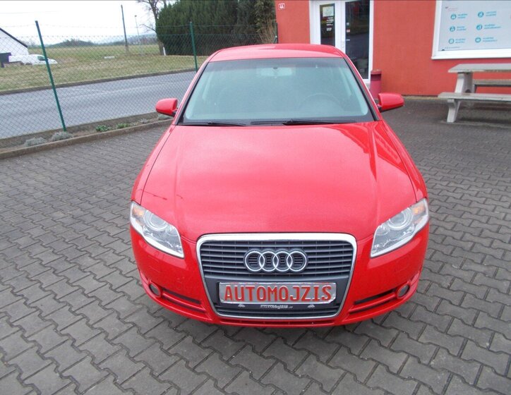 Audi A4 Sedan / Limuzína 2,0 l 103 kw