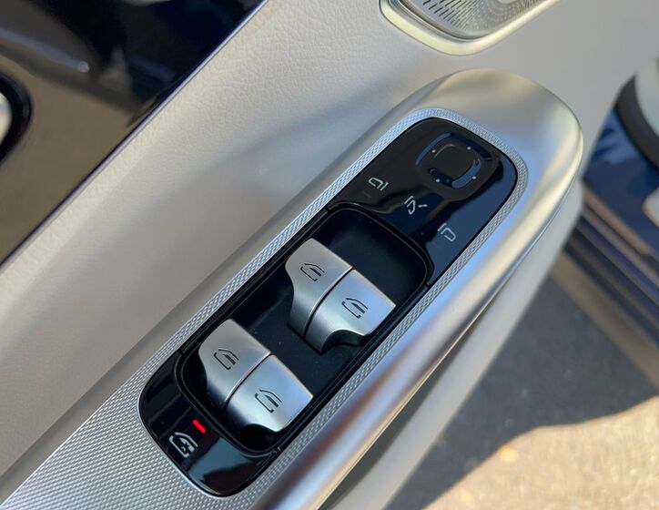 Mercedes-Benz EQE 24