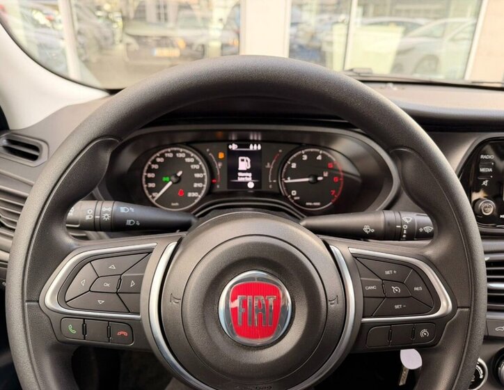 Fiat Tipo Sedan / Limuzína 1,6 l 96 kw