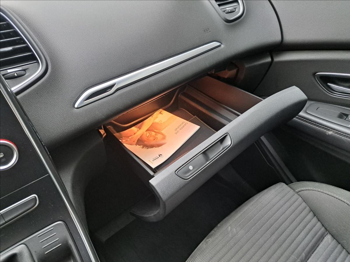 Renault Grand Scénic MPV 1,8 l 88 kw