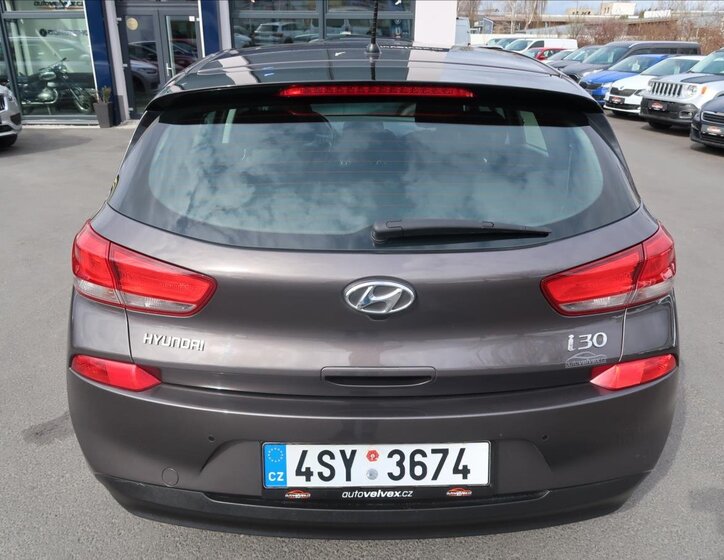Hyundai i30 Hatchback 1,4 l 73 kw