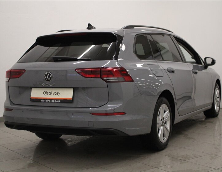 Volkswagen Golf Kombi 1,5 l 96 kw