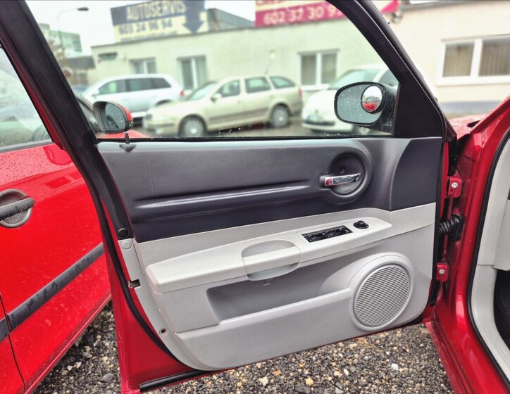 Dodge Magnum Kombi 2,7 l 142 kw