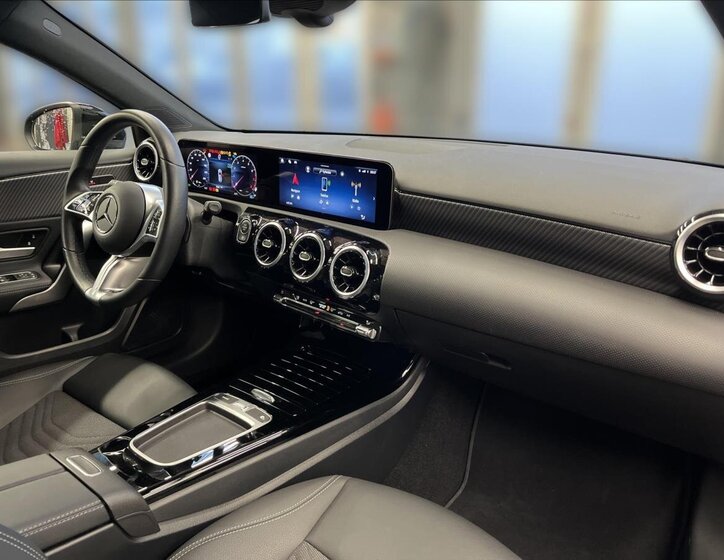 Mercedes-Benz Třídy A Hatchback 1,3 l 100 kw