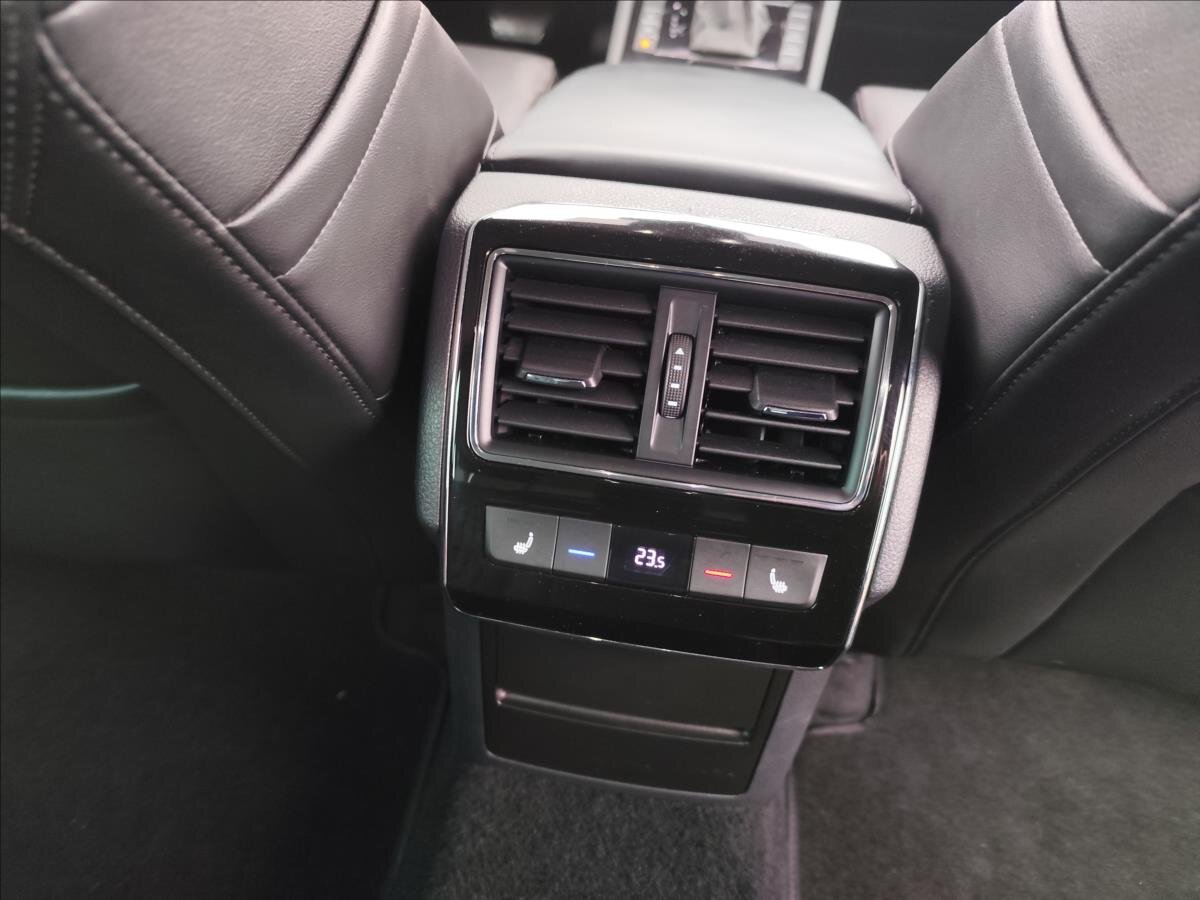 Škoda Superb Kombi 2,0 l 140 kw