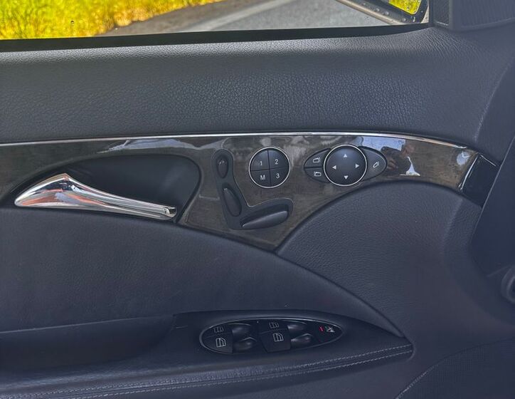 Mercedes-Benz Třídy E 12