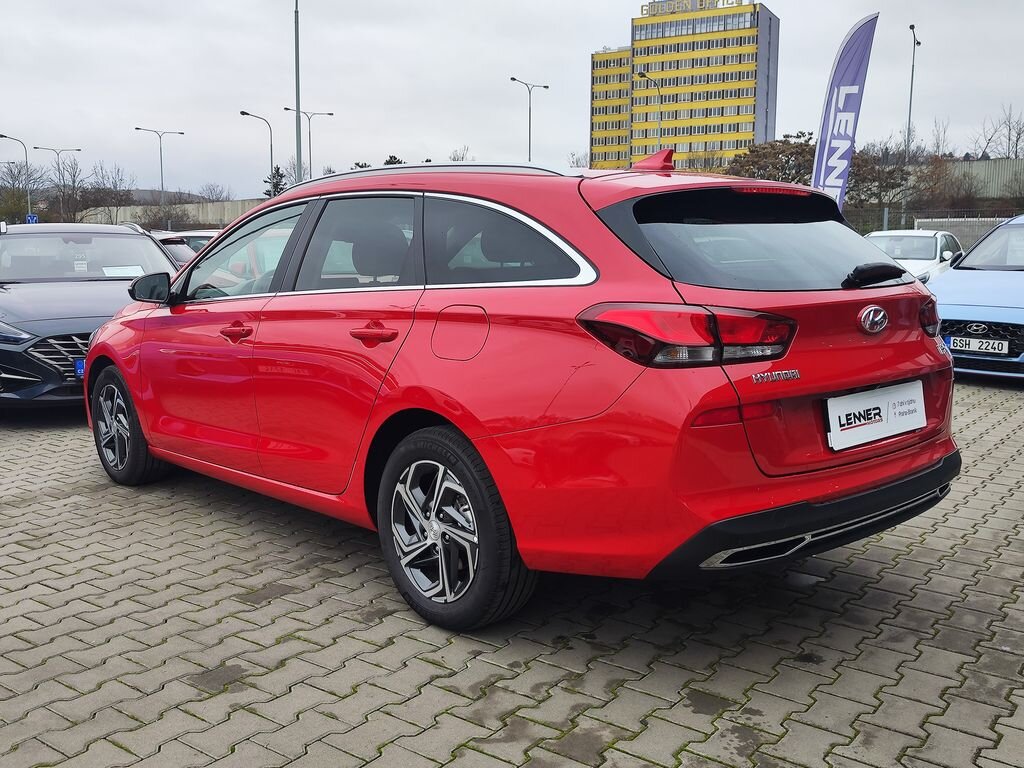 Hyundai i30 Kombi 998,0 88 kw