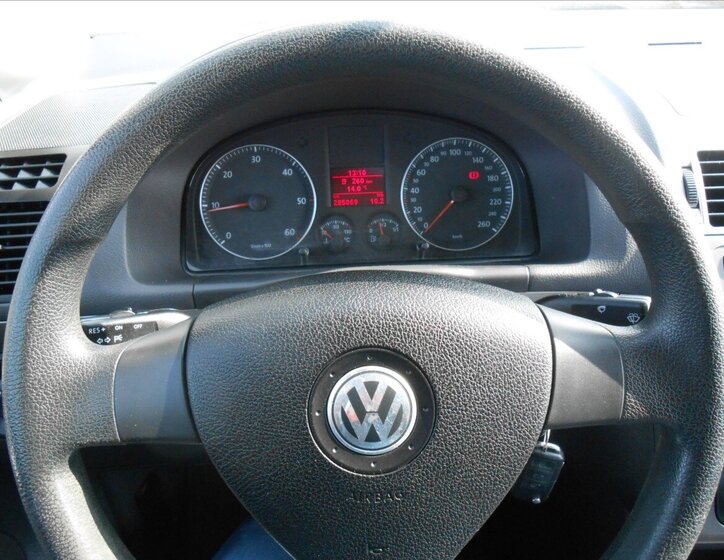 Volkswagen Touran Kombi 2,0 l 103 kw