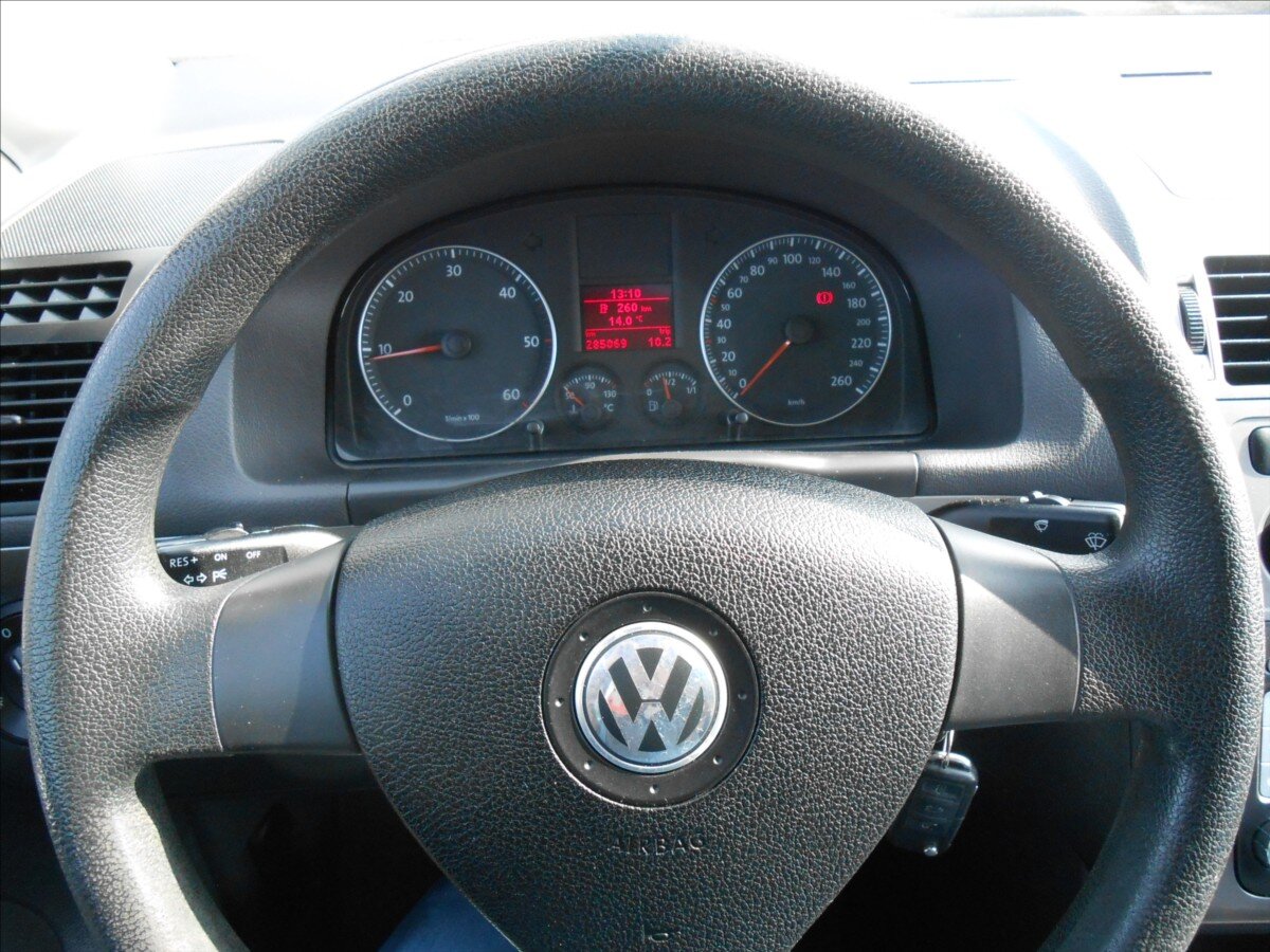 Volkswagen Touran Kombi 2,0 l 103 kw