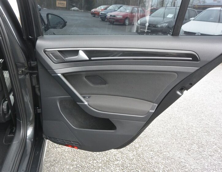 Volkswagen Golf Kombi 2,0 l 135 kw