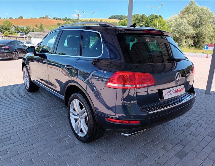 Volkswagen Touareg SUV / Terénní 3,0 l 176 kw