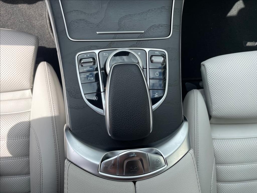 Mercedes-Benz Třídy C Kabriolet 2,1 l 125 kw