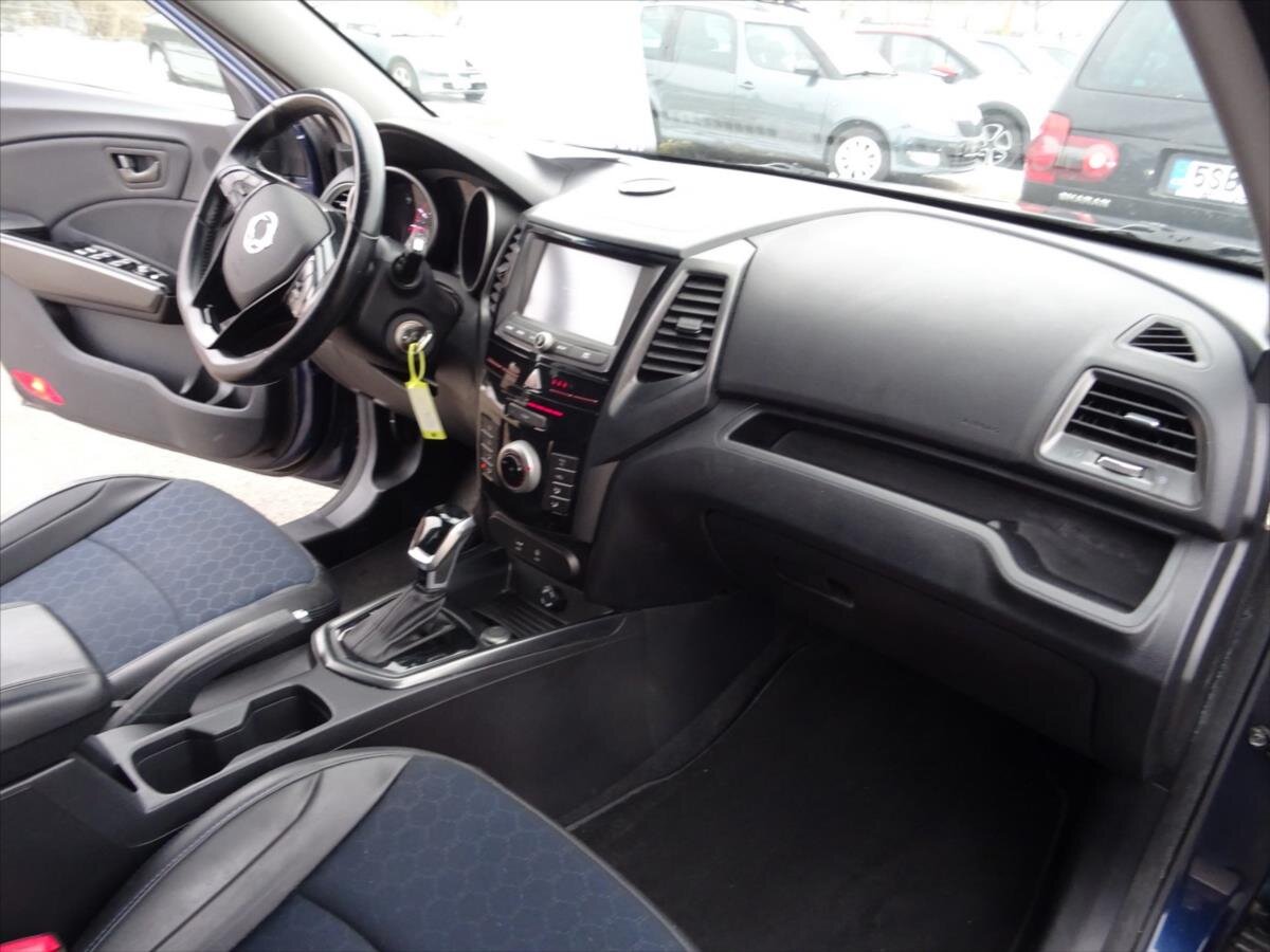 SsangYong XLV SUV 1,6 l 94 kw