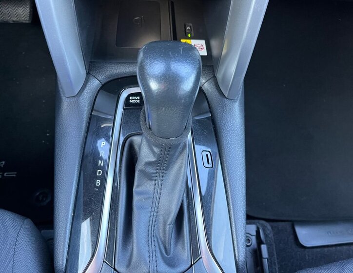 Toyota Corolla Cross SUV / Terénní 2,0 l 112 kw