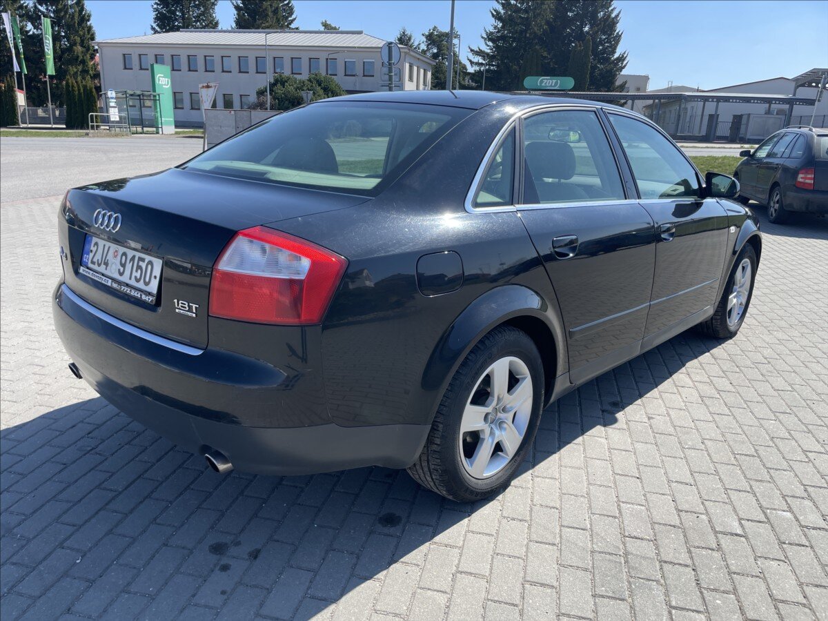 Audi A4 Sedan / Limuzína 1,8 l 110 kw