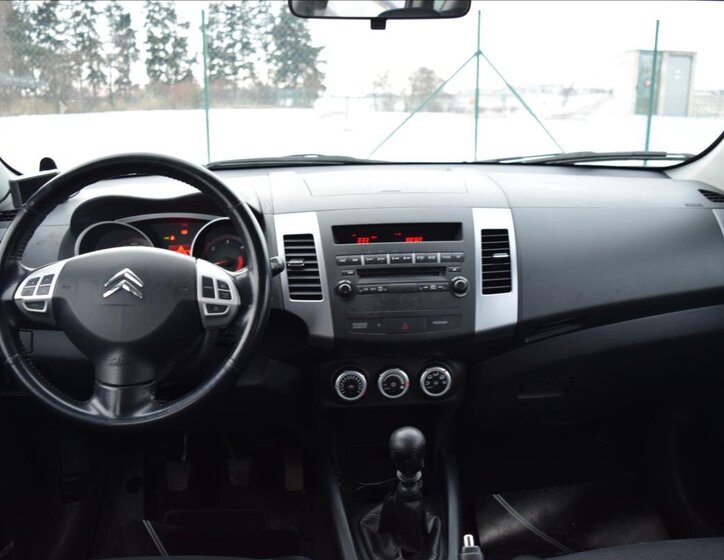 Citroën C-Crosser 29