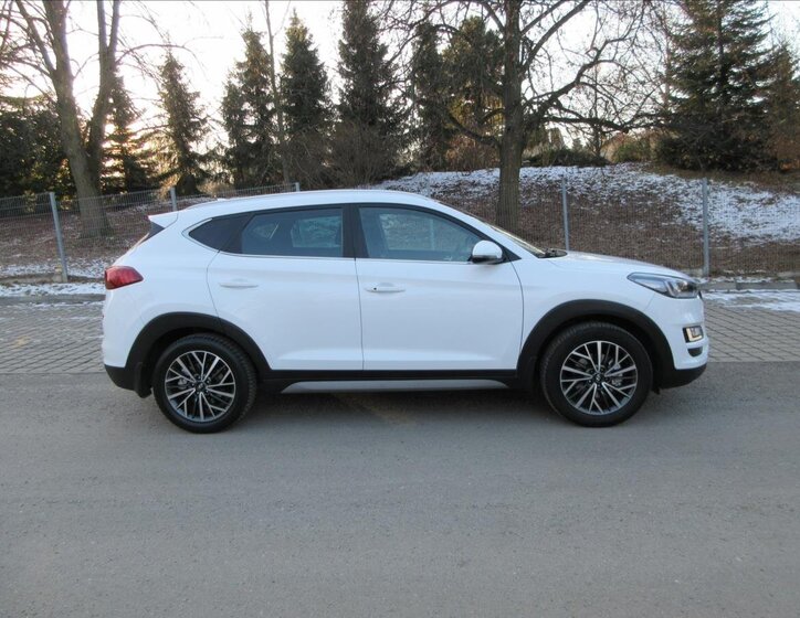 Hyundai Tucson SUV / Terénní 1,6 l 100 kw