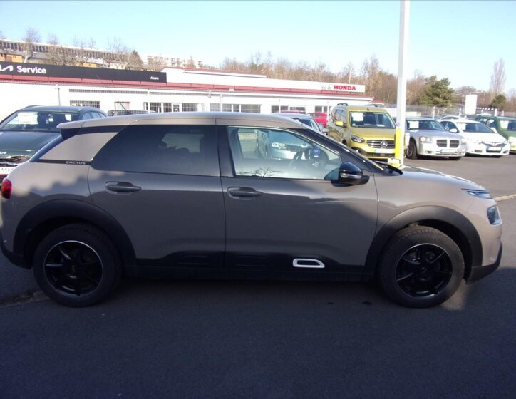 Citroën C4 Cactus Hatchback 1,2 l 81 kw